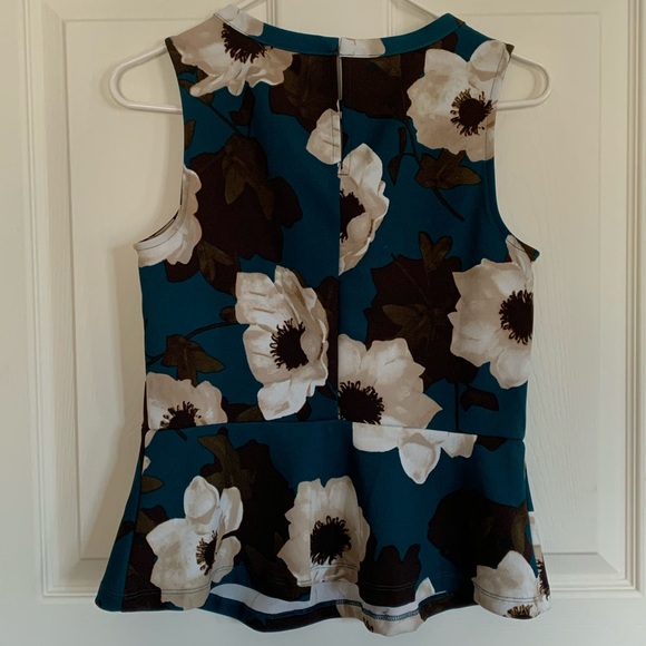 Banana Republic Top - Picture 2 of 2